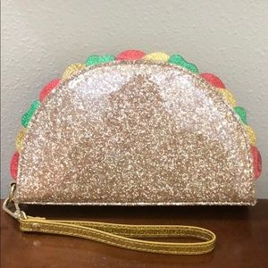 Taco clutch purse